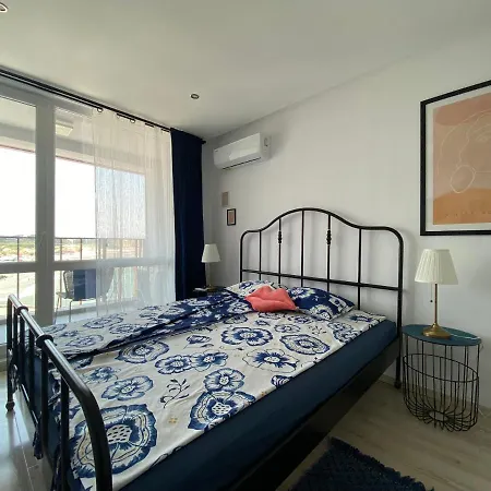 Paradiso 'в' 408 Private *