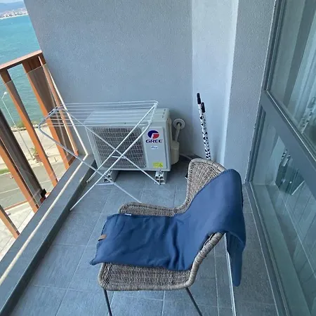 아파트 Paradiso 'в' 408 Private 네세부르