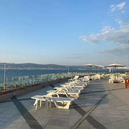 Paradiso 'в' 408 Private 아파트 네세부르