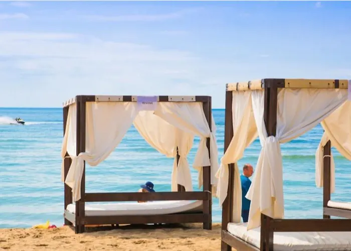 Paradiso 'в' 408 Private * Nesebar